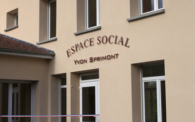 Espace social       Yvon Sprimont